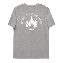 Charger l'image dans la galerie, RIDE THE STORM T-shirt unisexe en coton biologique