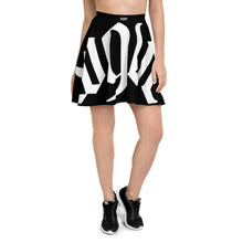 Charger l&#39;image dans la galerie, W9VE LOGO Skater Skirt
